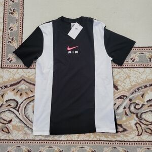 Nike Black and White Men's Shirt